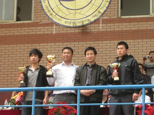 2011年春季運動會地科健兒創(chuàng)佳績