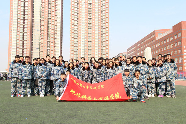 學生干部在路上，團隊輝煌盡眼前