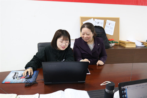 中國地質(zhì)大學(xué)長城學(xué)院 喜提第八屆POCIB全國外貿(mào)從業(yè)能力大賽團(tuán)體特等獎