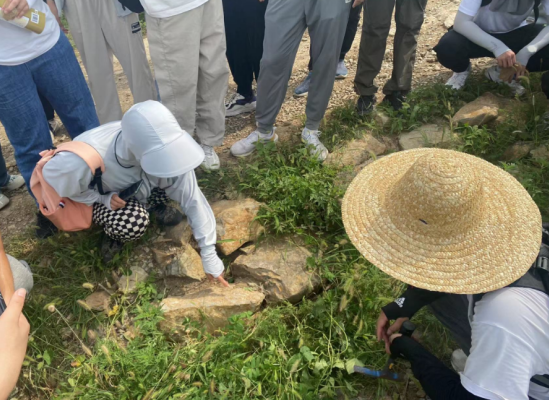 為探真知跋山涉水   銘記歷史振興中華