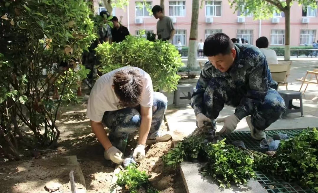 保理會(huì)計(jì)學(xué)院五月勞動(dòng)月，身體力先行